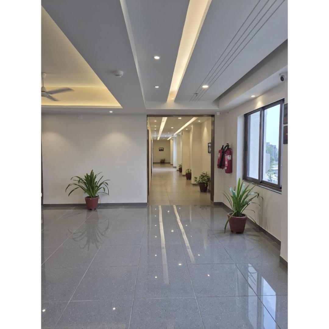 Hotel Ashray Inn Express Ahmedabad Esterno foto